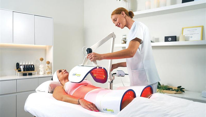 Healthcare Professional Using the New ELITE Series 2 by Celluma